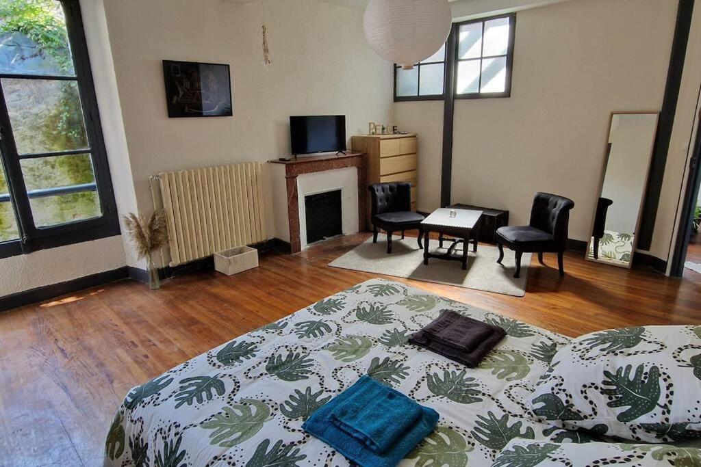 Chambre Dans Maison De Ville - 2 Personnes Oloron-Sainte-Marie Exterior photo